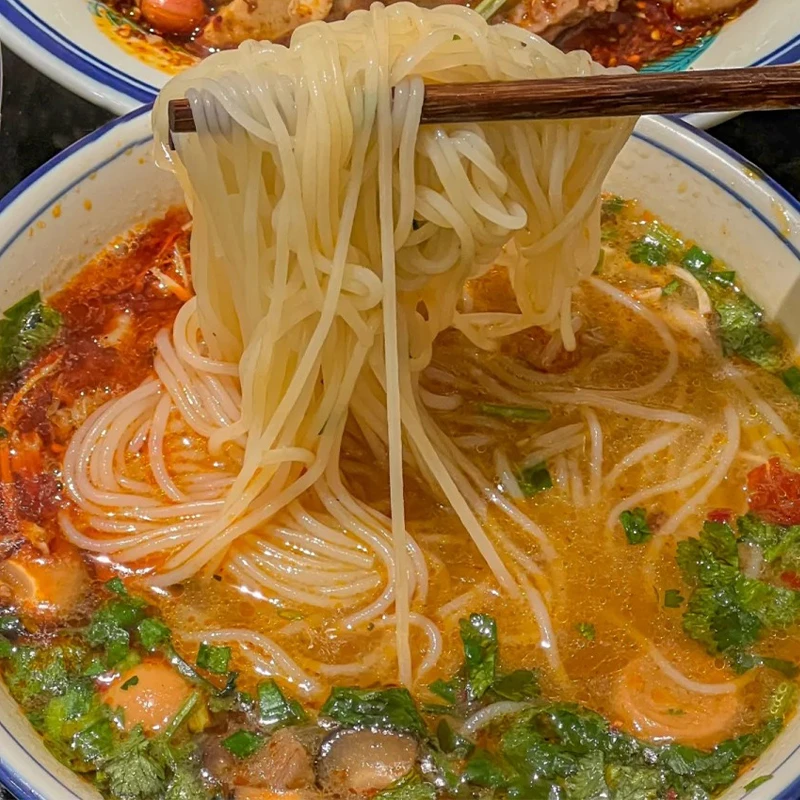 【买一箱送一箱】云南过桥米线香辣鸡汤米线非油炸整箱速食米线泡面