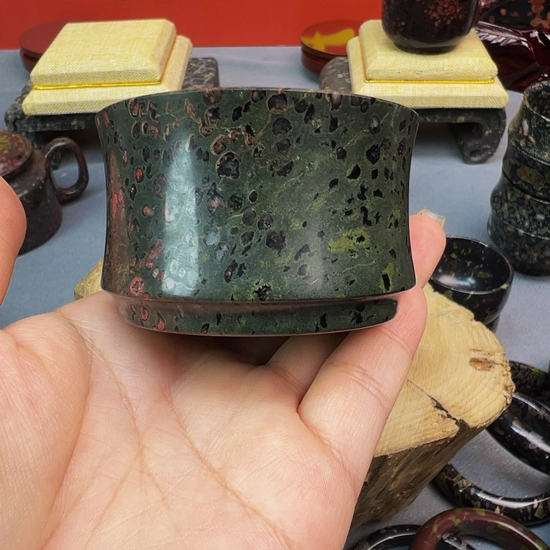 杨***士梅花玉竹节杯茶周边