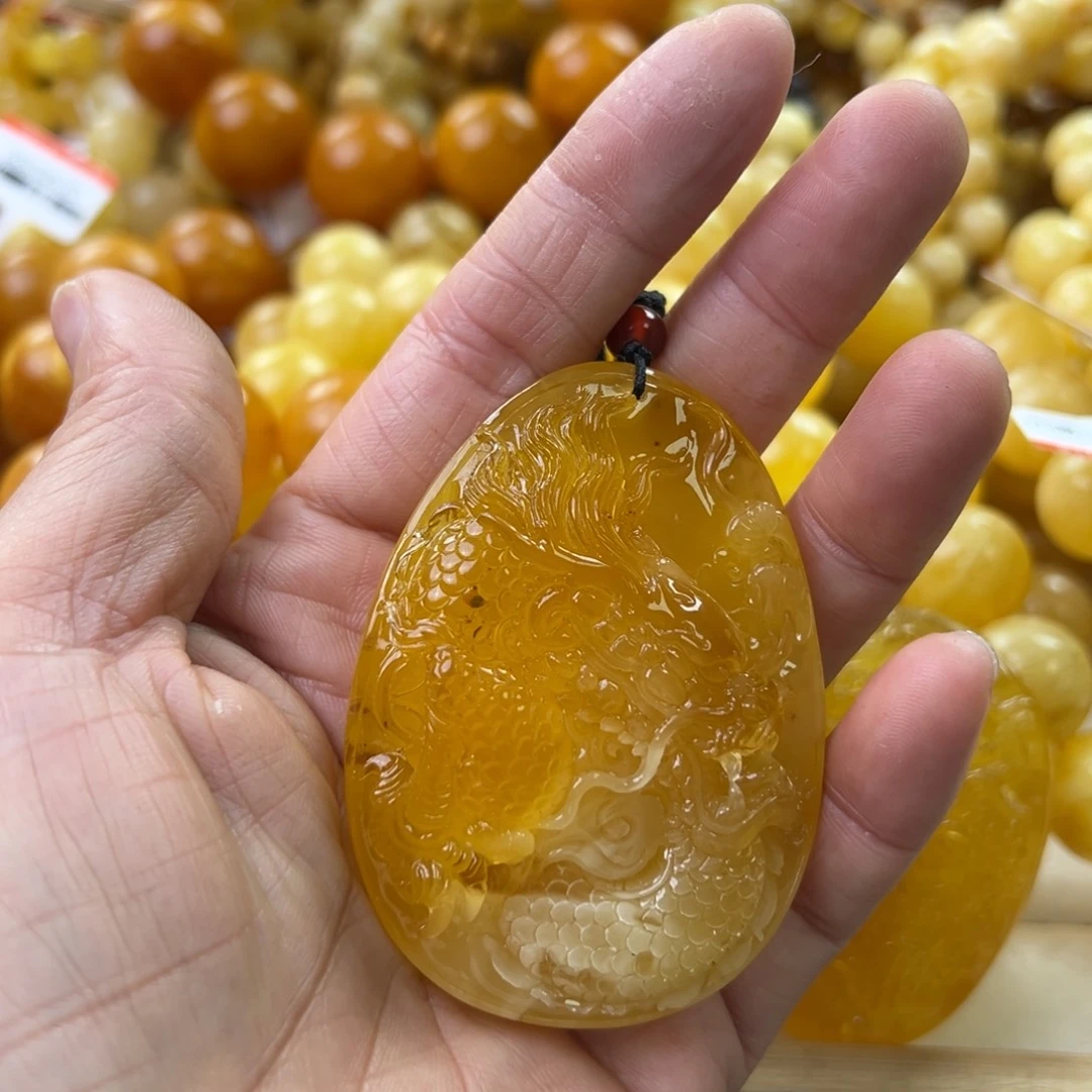 琥珀珠宝奇石未镶嵌