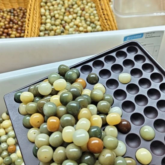 白玉菩提吊坠白玉菩提瑕疵13糖果色，苹果120颗