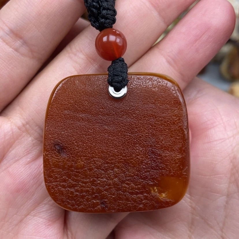 【闪购商品】未镶嵌吊坠(赠链)琥珀