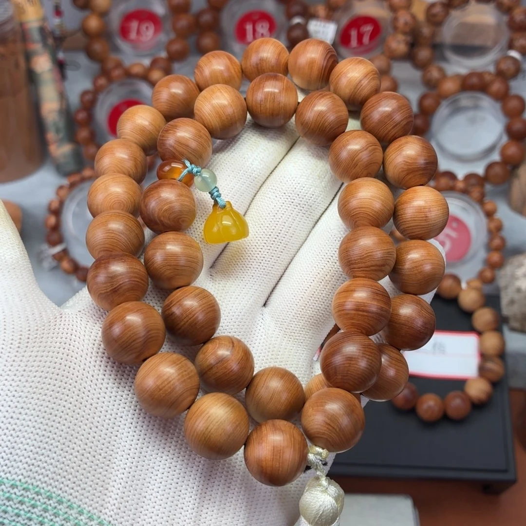 手串/手链柏木红油蚕丝纹1.5/36颗手持 65毛重 药甜香