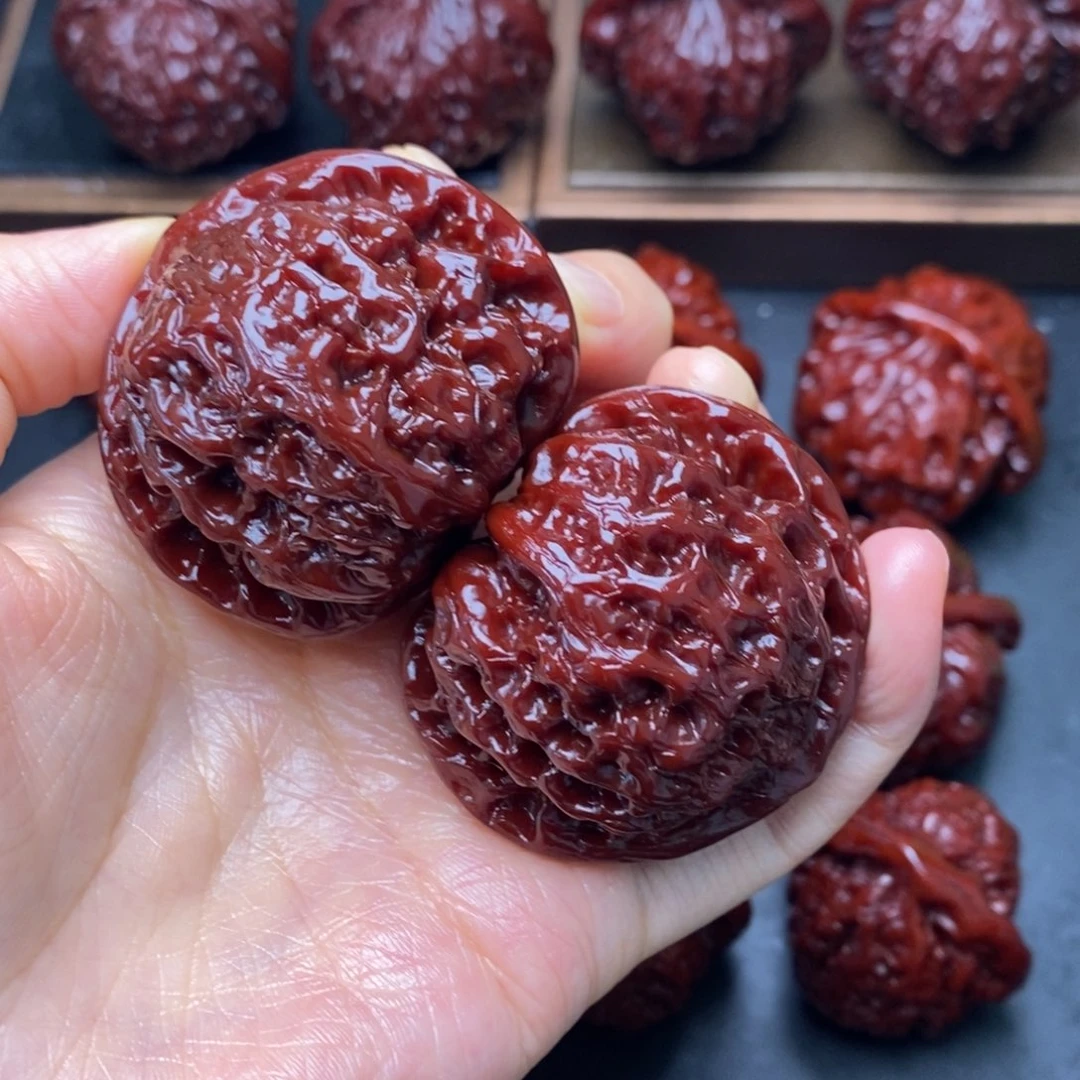 文玩核桃吊坠洋****护皇家正圆