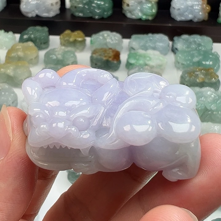 颈饰未镶嵌翡翠貔貅