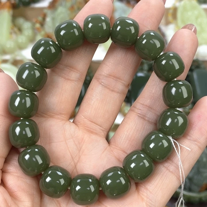 【闪购商品】透闪石质玉手串未镶嵌