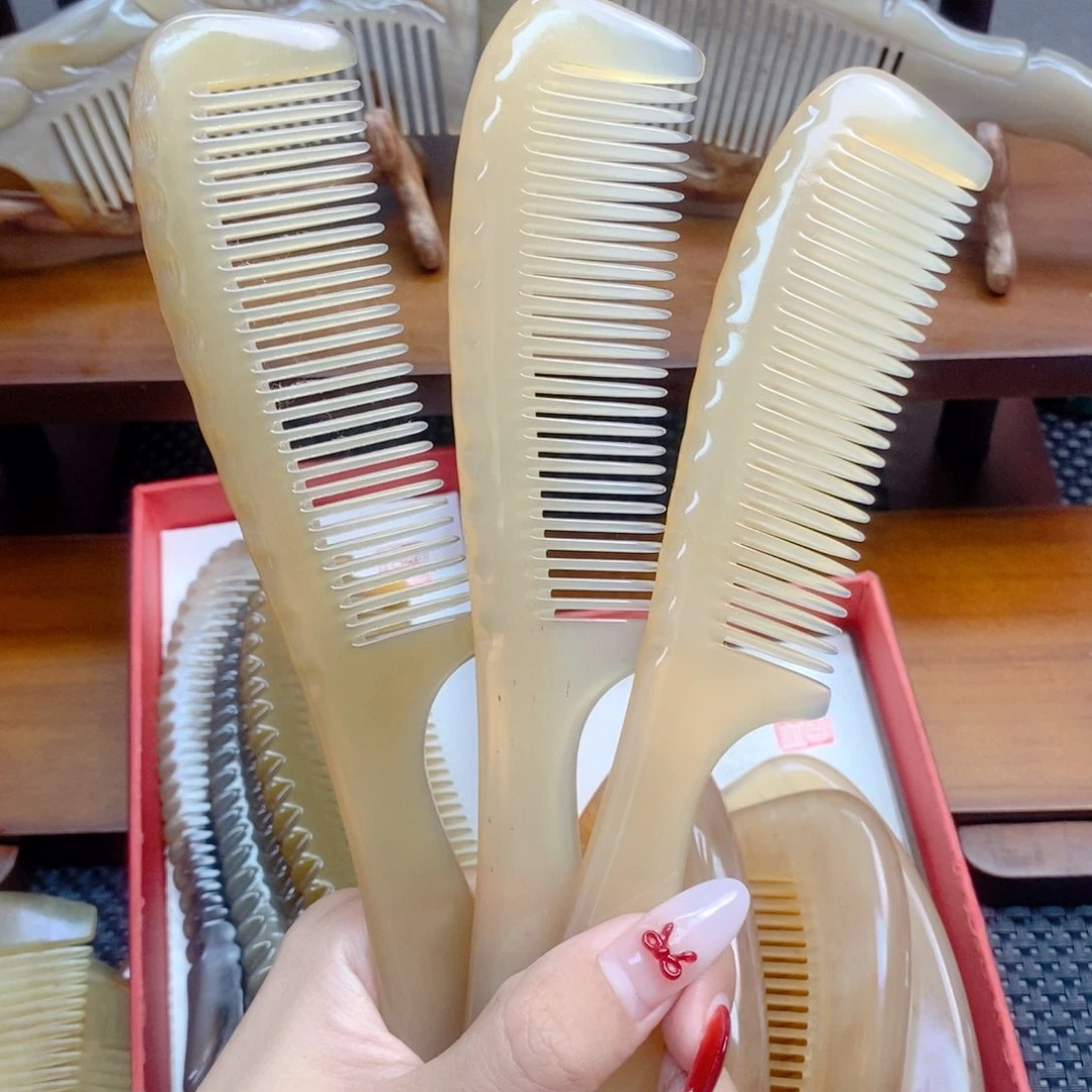 纯手工制作纯牛角梳子