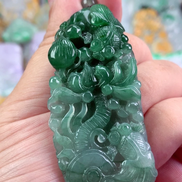 吊坠(不含链)未镶嵌翡翠
