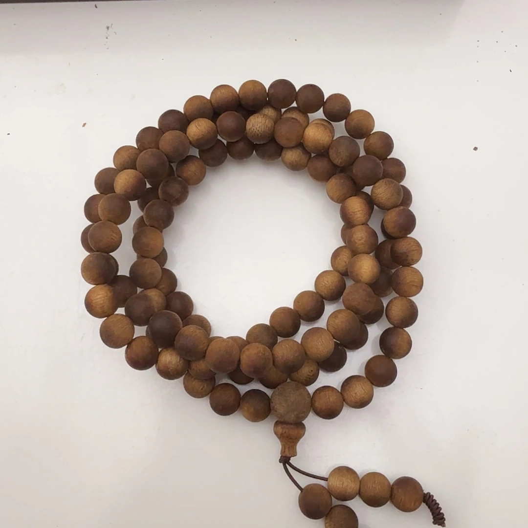 08圆珠白奇沉香手串多圈