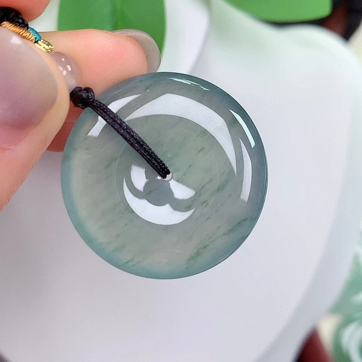 翡翠未镶嵌颈饰24:29.5-5.7mm