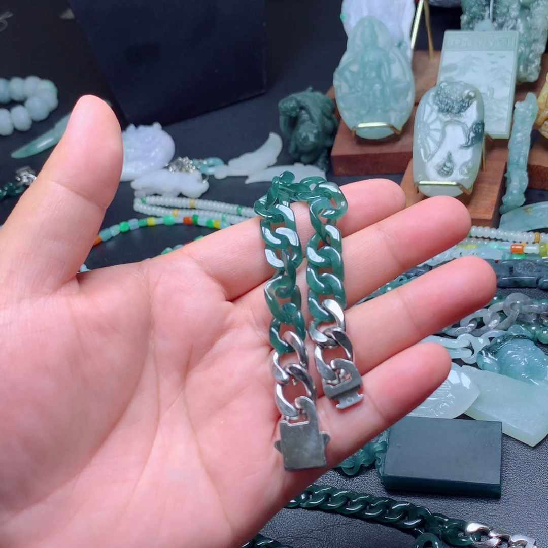 H***n定制翡翠未镶嵌翡翠