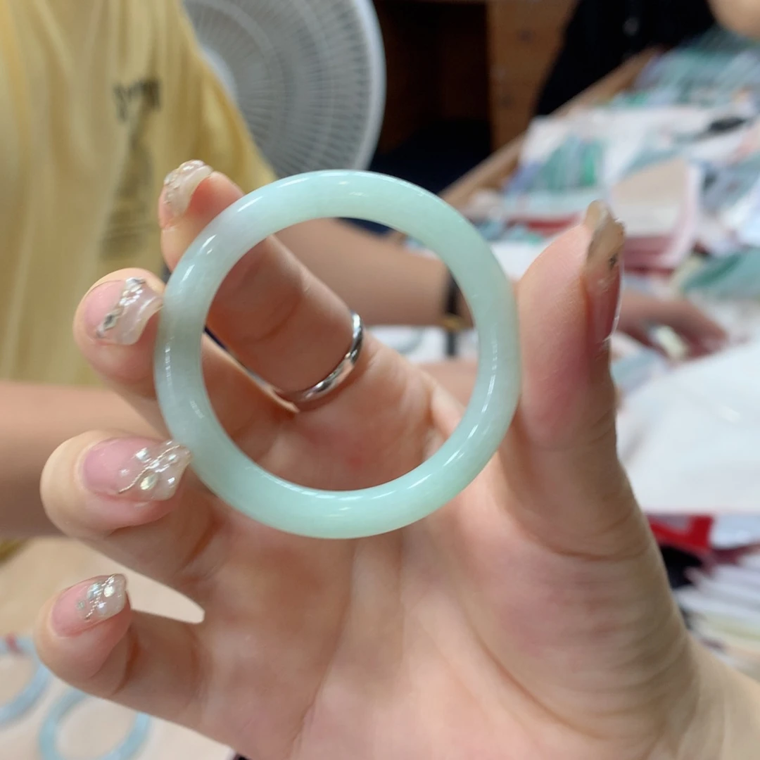 翡翠手镯未镶嵌物**非买断