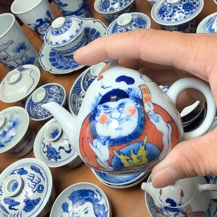 陶手绘福利款茶壶财神