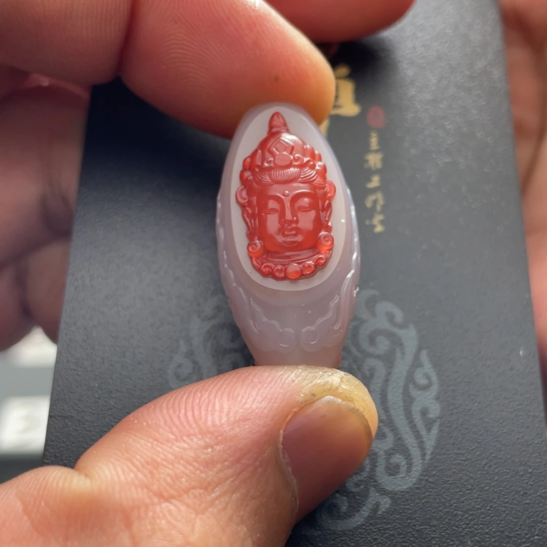 东***付南红玛瑙未镶嵌挂件