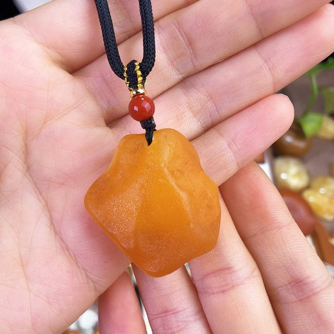 未镶嵌琥珀珠宝奇石，