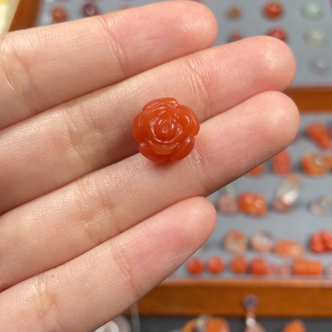 南红玛瑙玫瑰花左右孔未镶嵌