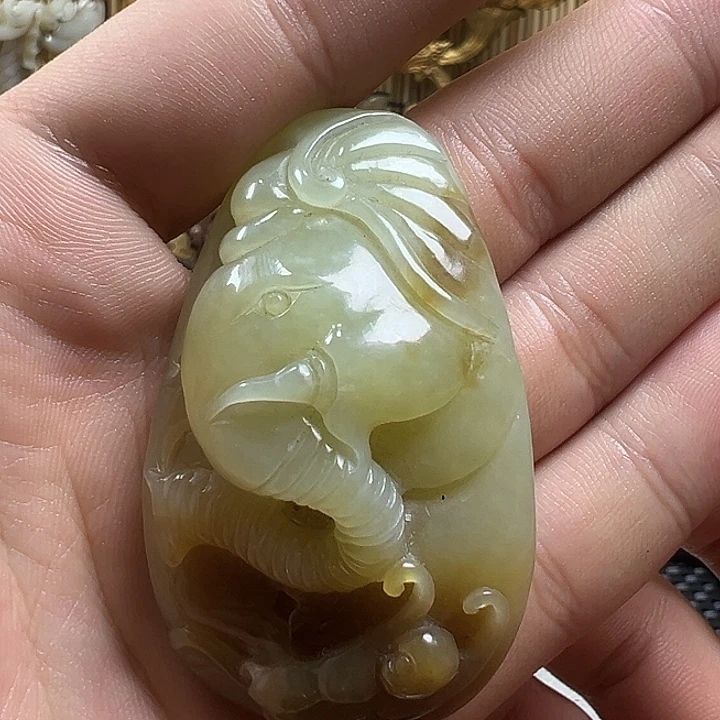 未镶嵌和田玉挂件