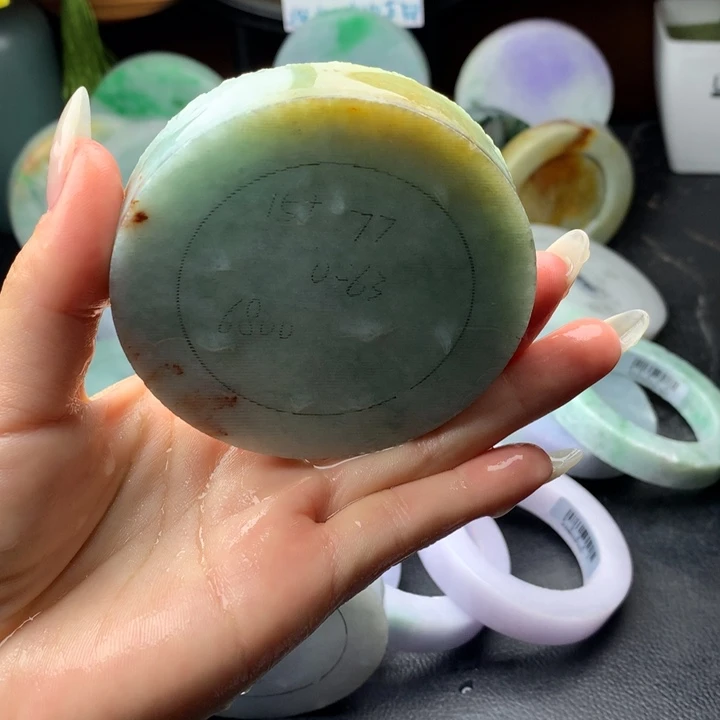 定制翡翠未镶嵌手镯