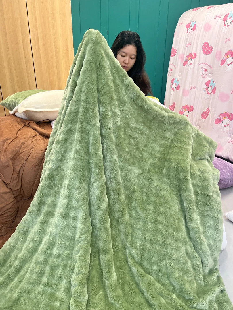 秋冬轻奢泡泡绒毛毯加绒加厚泡泡毯居家宿舍办公沙发家用休闲毛毯