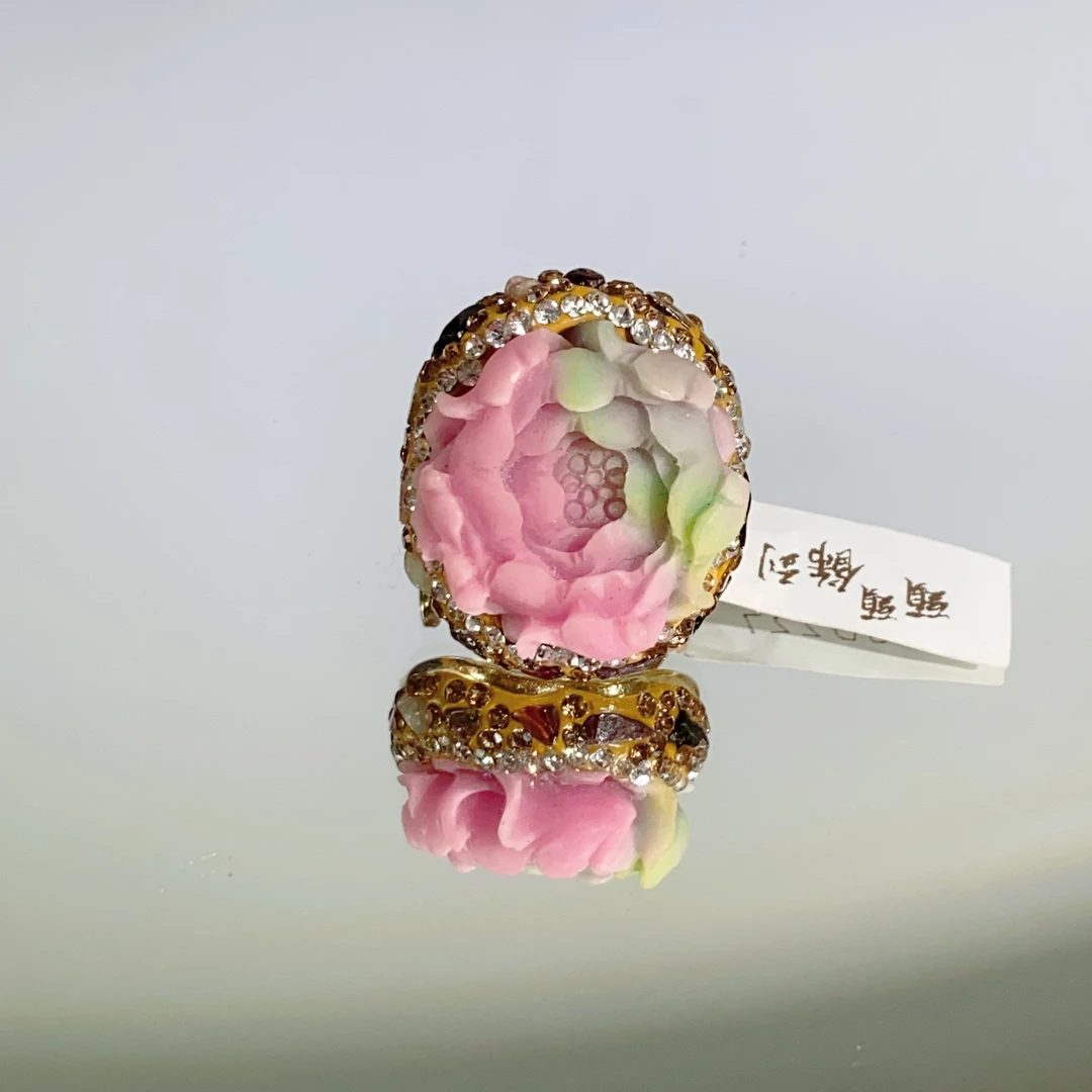 铜合金合成锆石戒指 TTSD 粉色牡丹花重工中古气质轻奢戒指6114