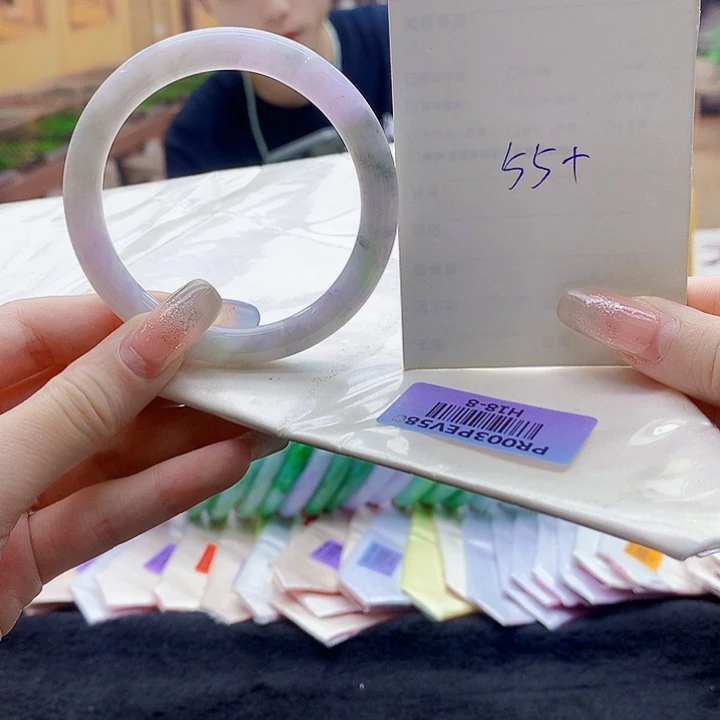 翡翠手镯未镶嵌Ggg