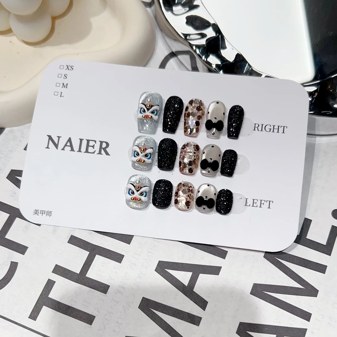 黑蝴蝶结醒狮（会掉小黑絮）-茉莉Molly轻奢手工穿戴甲