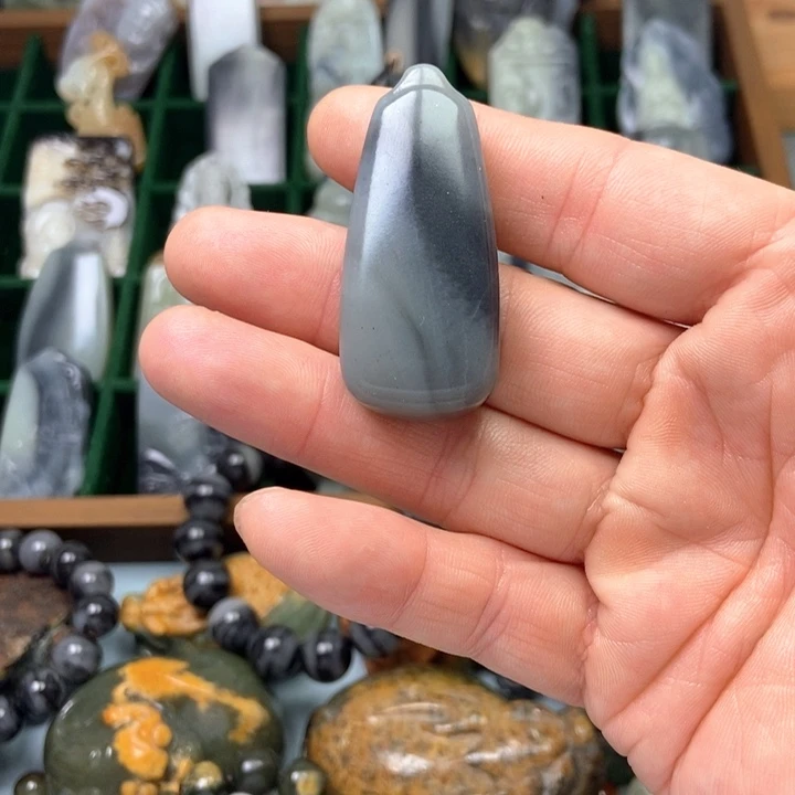 3***5和田玉未镶嵌包链
