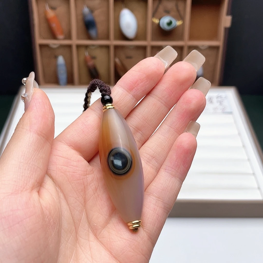 玛瑙/玉髓颈饰合金琴*