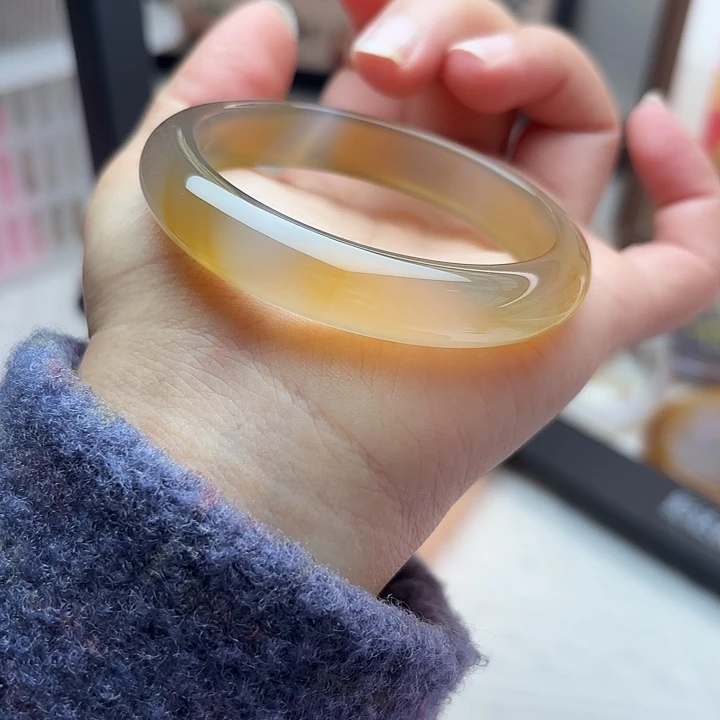 玛瑙/玉髓未镶嵌手镯