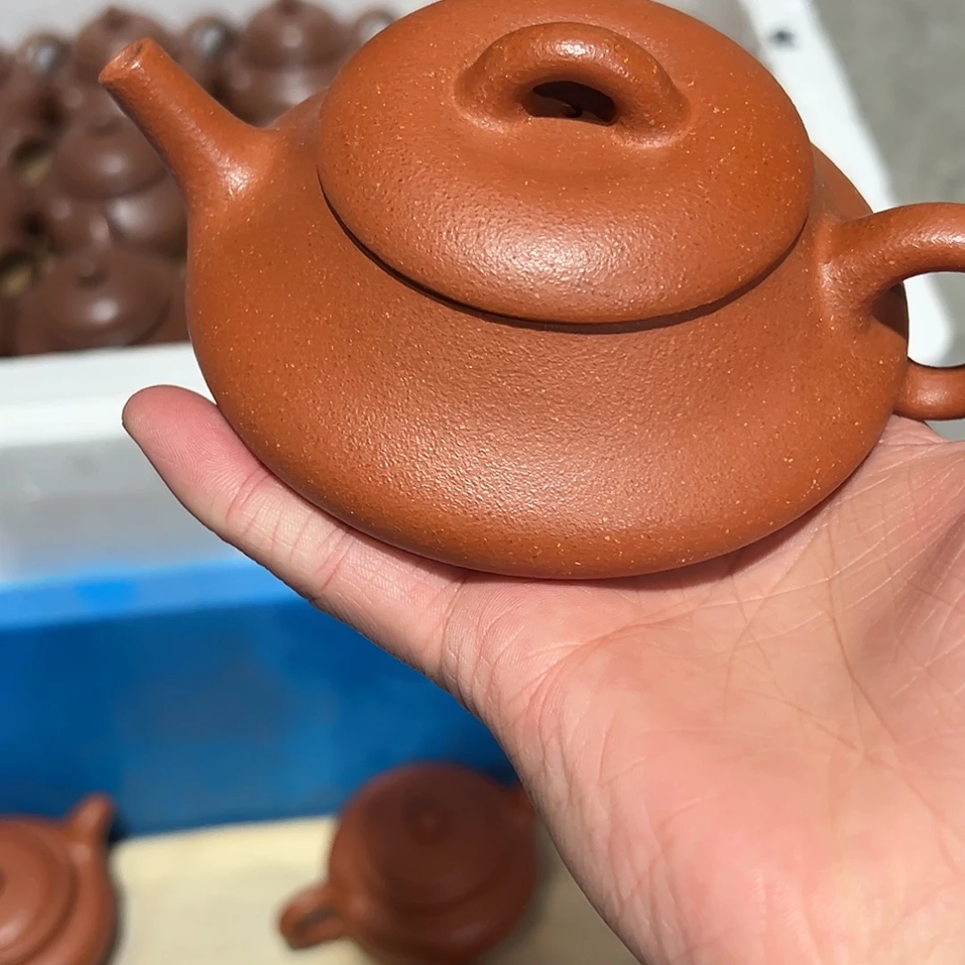 茶壶紫砂紫砂的味道很