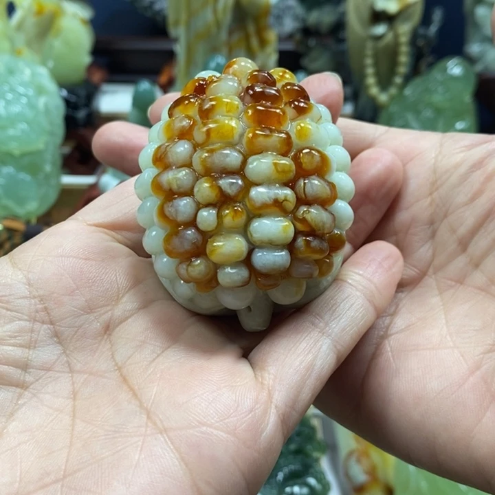 未镶嵌蛇纹石玉珠宝奇石摄****华