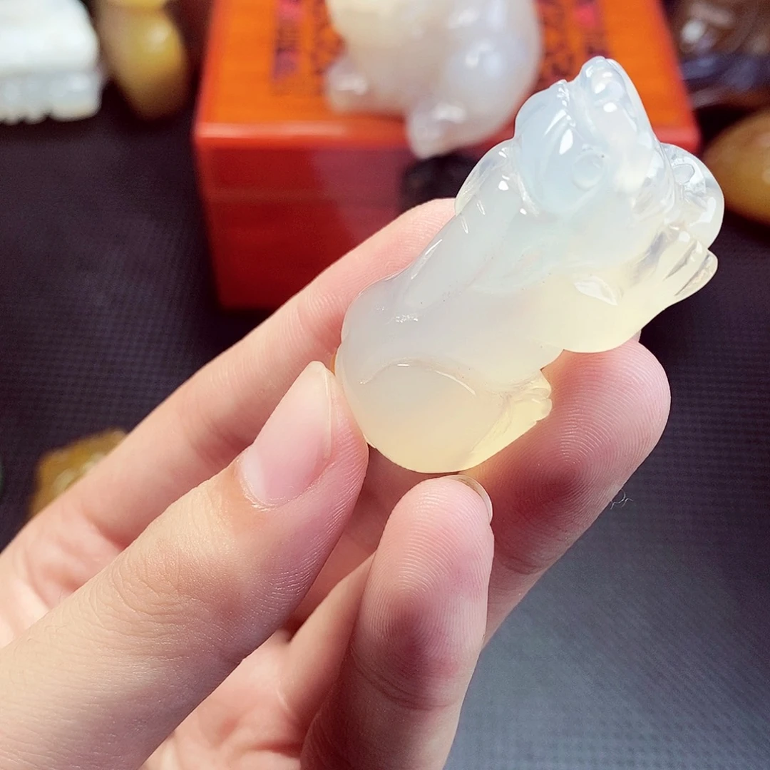 无***谓玛瑙/玉髓未镶嵌玛瑙