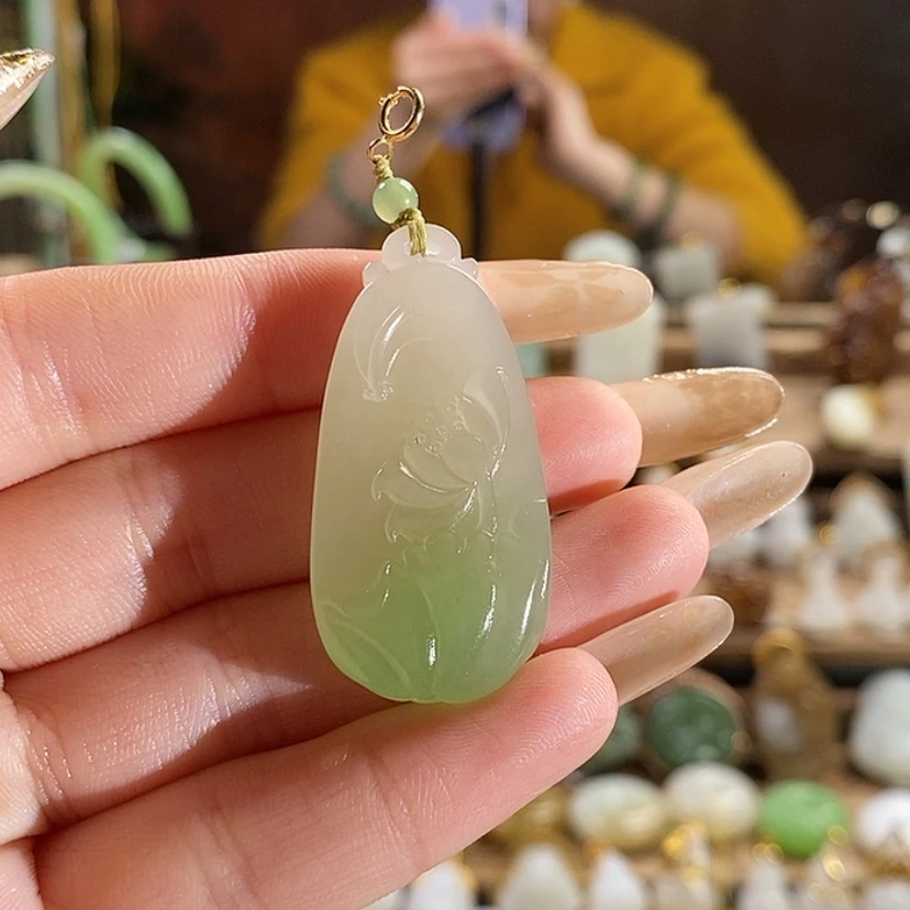 【闪购商品】和田玉吊坠18K金镶嵌清*?