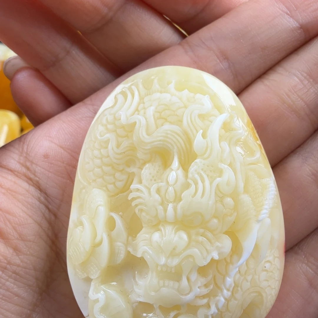 海***洋未镶嵌颈饰琥珀纯天然琥珀蜜蜡无优化