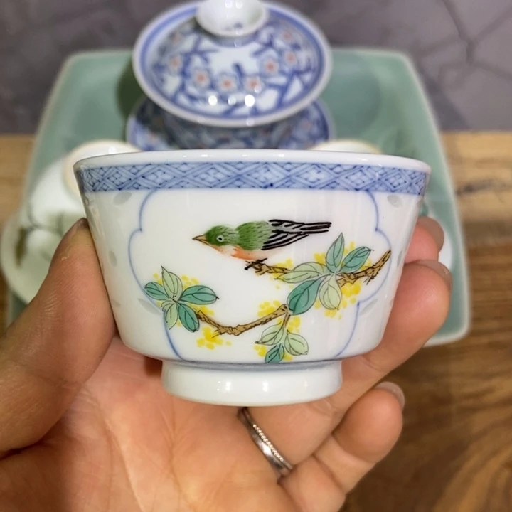 江****n陶瓷艺术品的设计