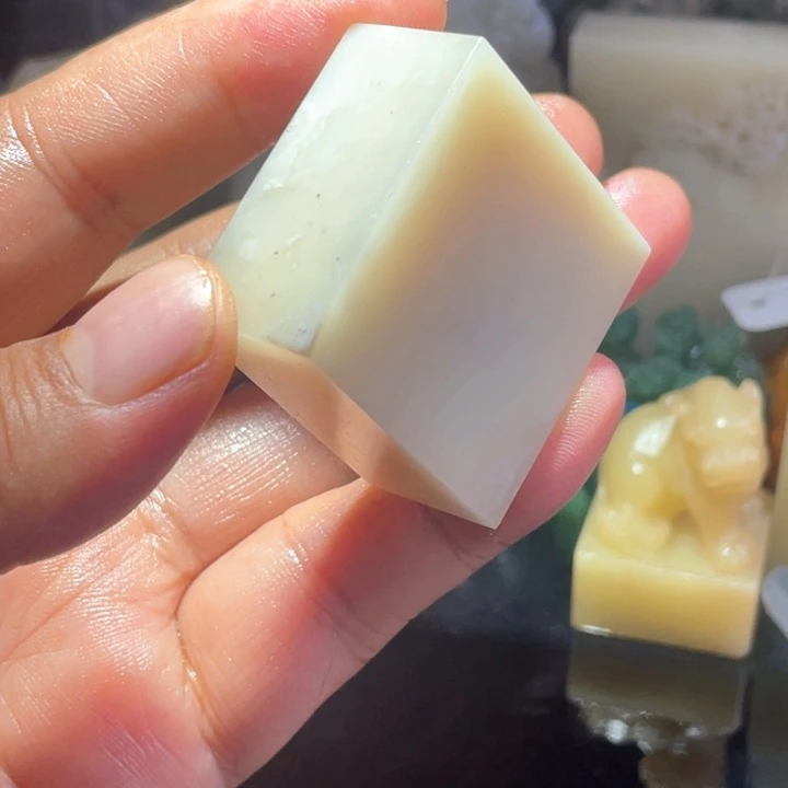 寿山石寿山芙蓉石印章丝裂