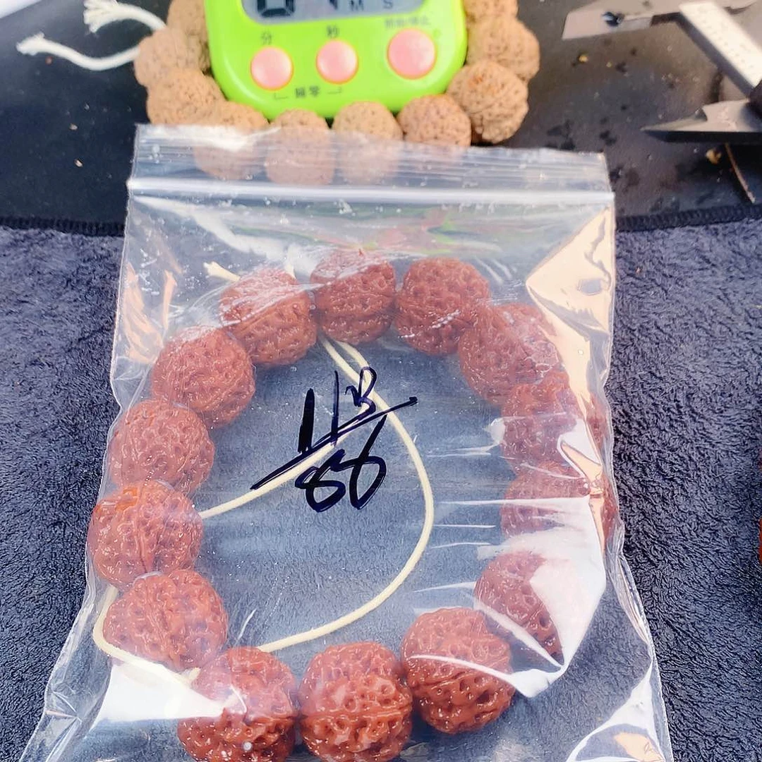 啾***仔吊坠金刚菩提11———-