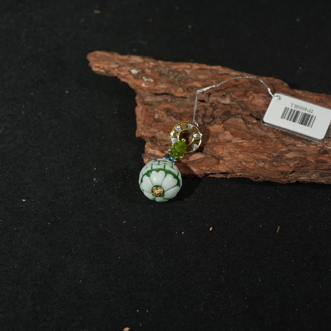 香港王老板-琉璃饰品吊坠2g108