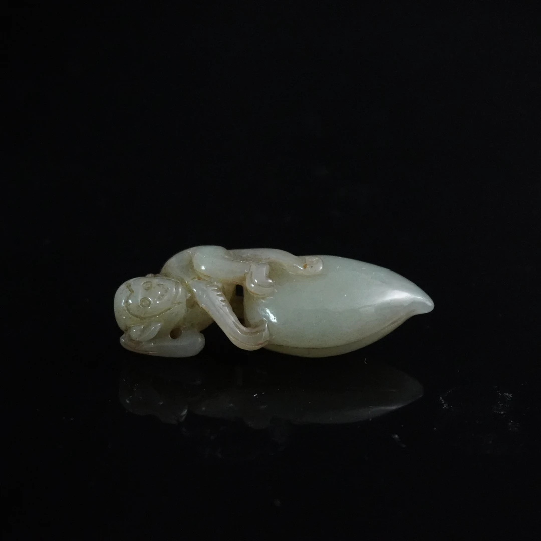 近现代和田玉灵猴献寿237215*古玉*传承