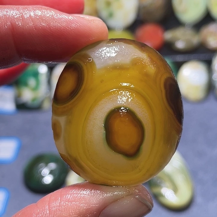 玛瑙/玉髓未镶嵌珠宝奇石