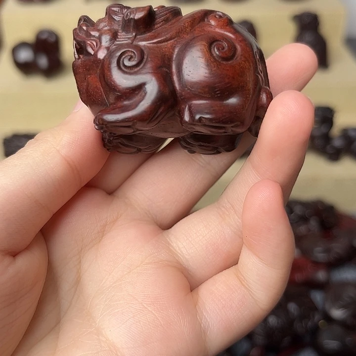 用***1檀香紫檀（小叶紫檀）小叶紫檀貔貅手把件