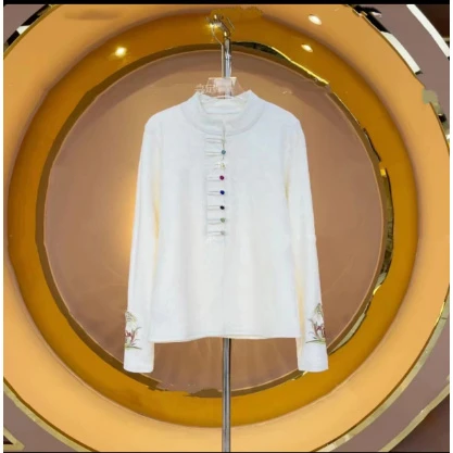 中排扣时尚打底衫