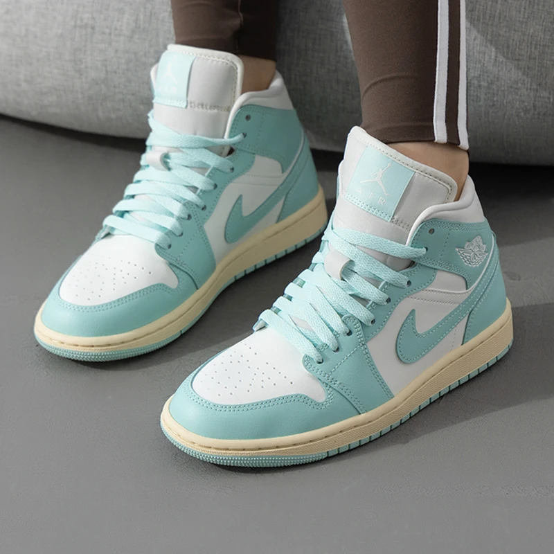 耐克女鞋2024新款Air Jordan 1 MID白绿中帮AJ1运动篮球鞋 BQ6472
