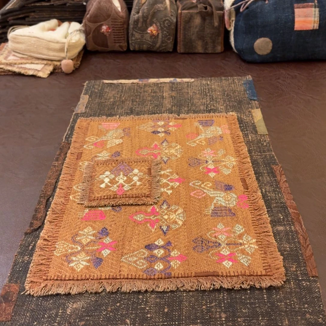 柠***檬毛南族老织锦嘎嘎好茶席