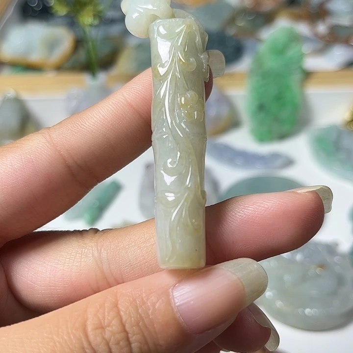 翡翠未镶嵌颈饰节节高升