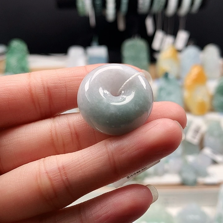 颈饰未镶嵌翡翠2