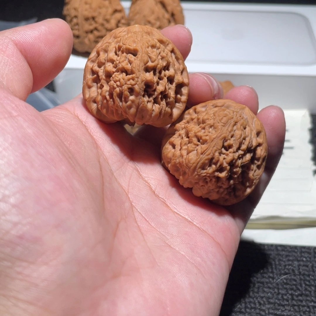 小***卢文玩核桃吊坠37南疆石