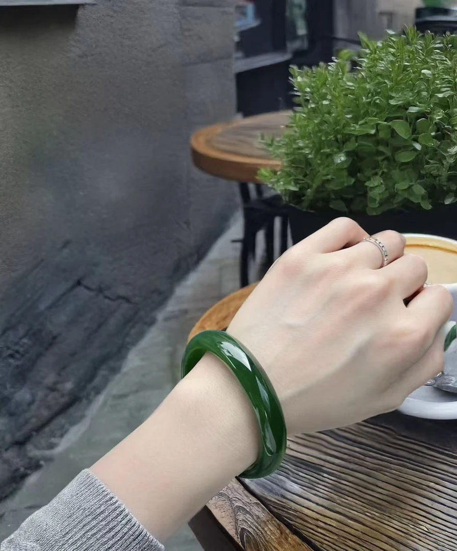 和田玉菠菜绿碧玉正圈手镯