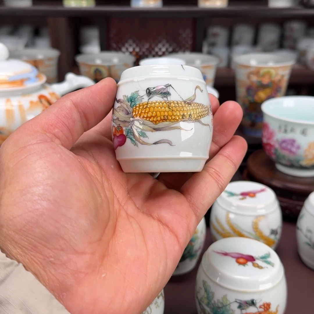 杯漫**牛景德镇陶瓷艺术家作品欣赏