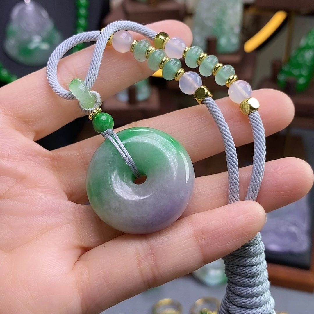 吊坠(赠链)未镶嵌翡翠