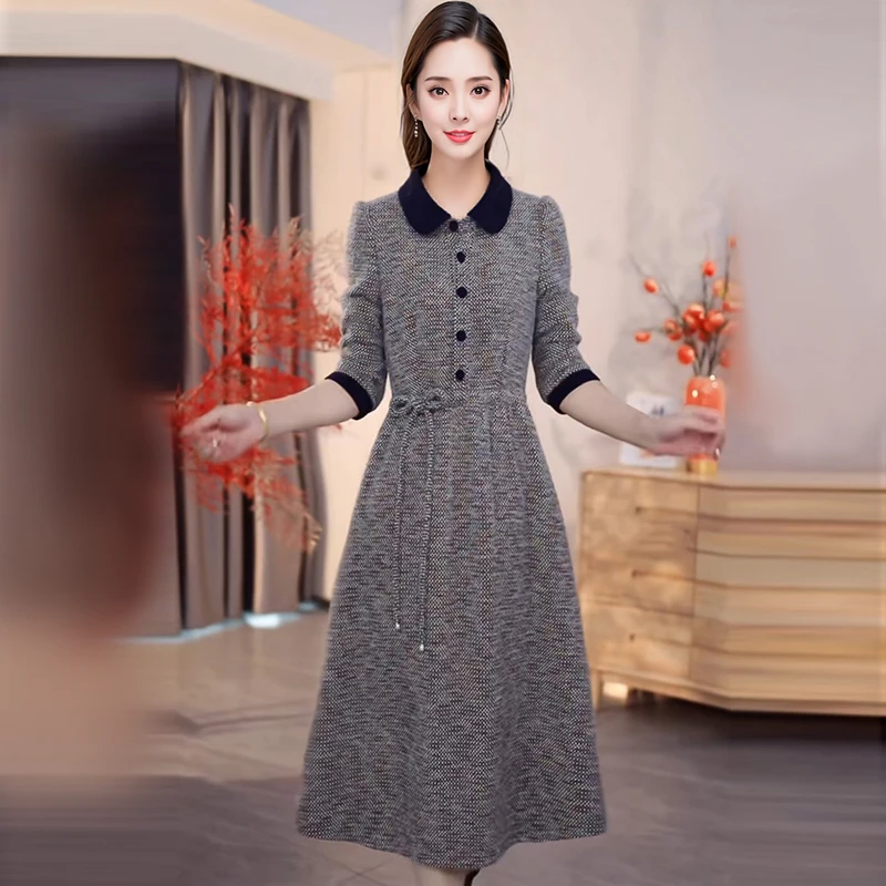 时尚精致加厚连衣裙2025秋冬新款女士气质百搭收腰显瘦减龄中长裙